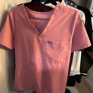 Figs pink scrubs M